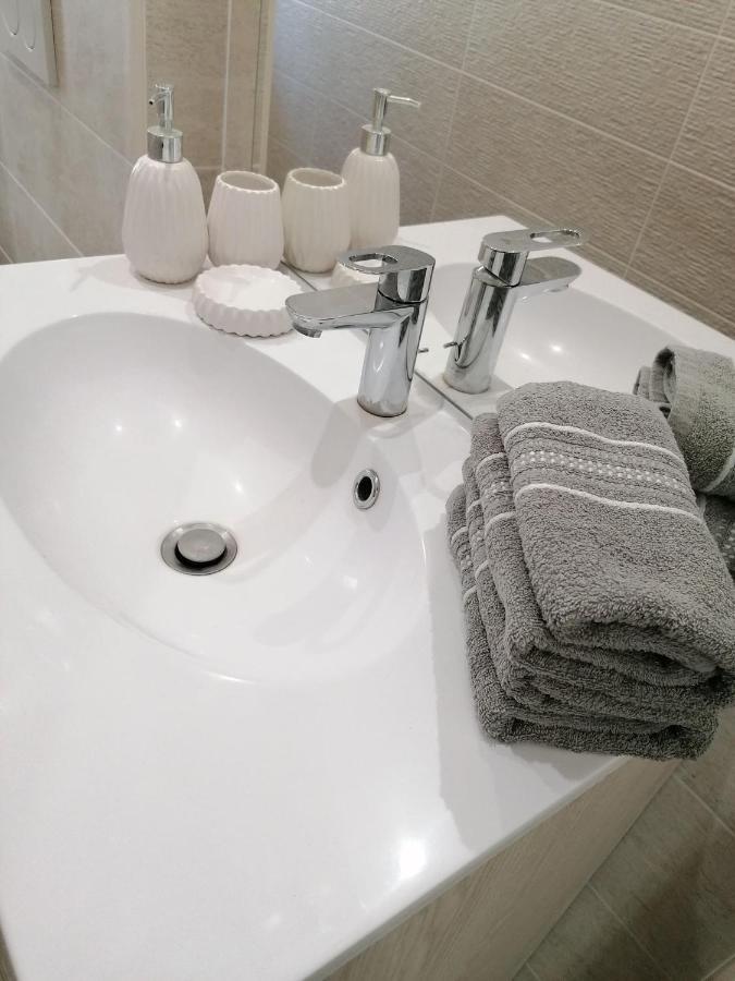 Hotel Entre Les 2 Roches Prissé Εξωτερικό φωτογραφία